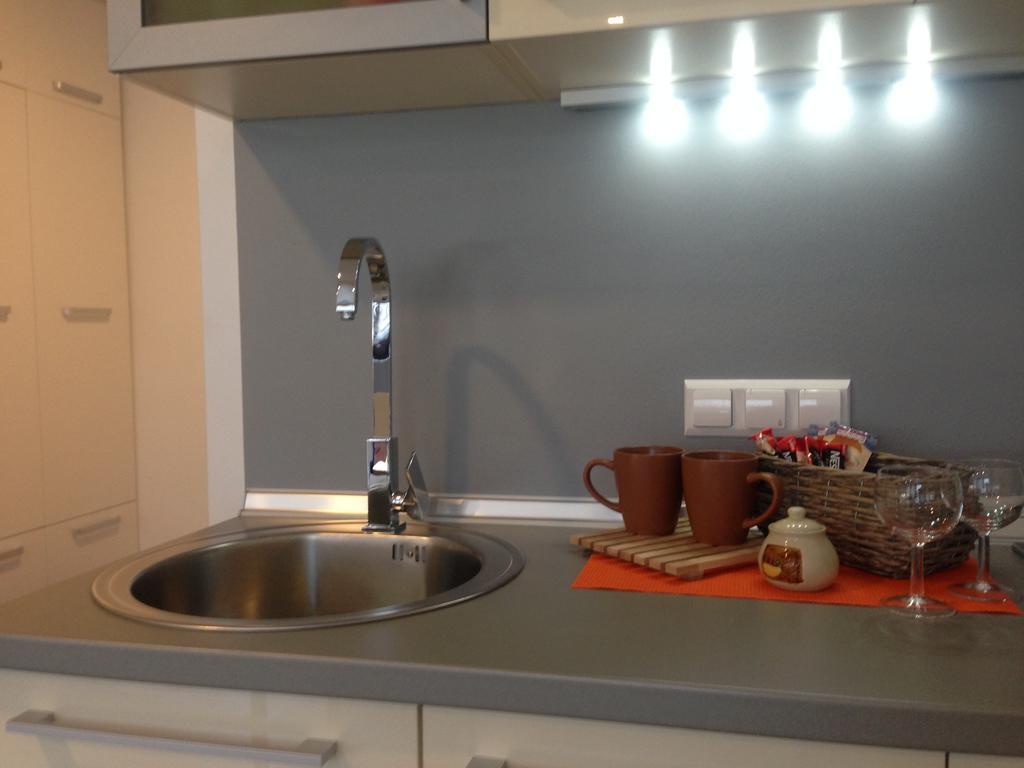 Dea'S Studio Apartment ซาราเยโว ห้อง รูปภาพ