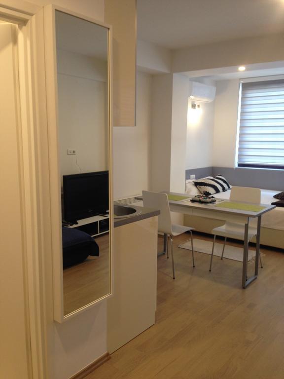 Dea'S Studio Apartment ซาราเยโว ห้อง รูปภาพ