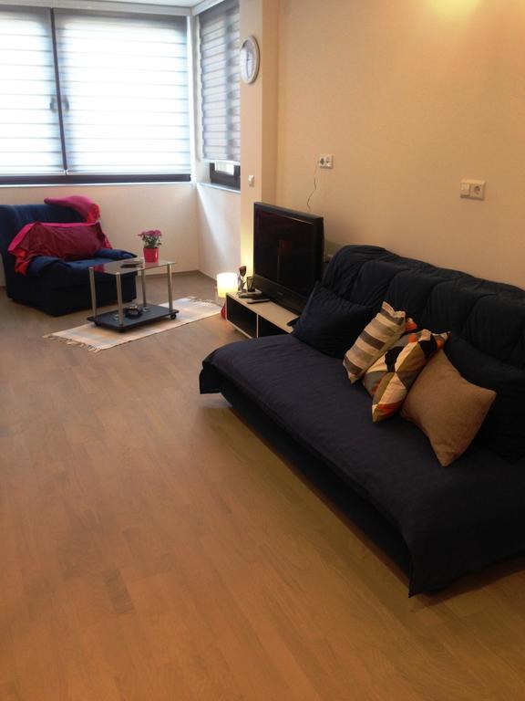 Dea'S Studio Apartment ซาราเยโว ห้อง รูปภาพ