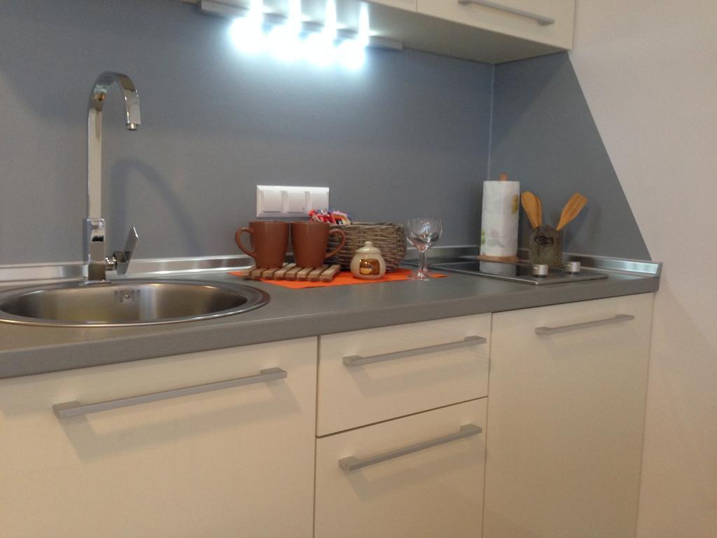 Dea'S Studio Apartment ซาราเยโว ห้อง รูปภาพ