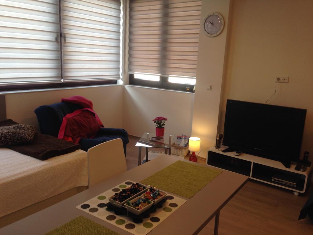 Dea'S Studio Apartment ซาราเยโว ห้อง รูปภาพ